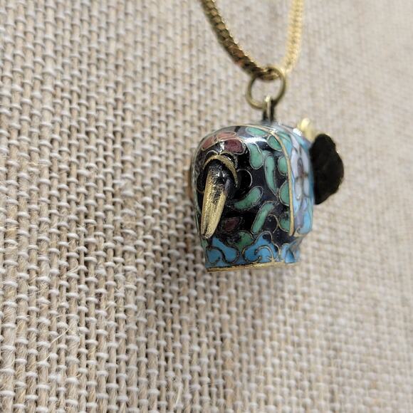 Vintage Brass Cloisonne Elephant Trunk Up Pendant Gold Chain Necklace 16" - Picture 4 of 12